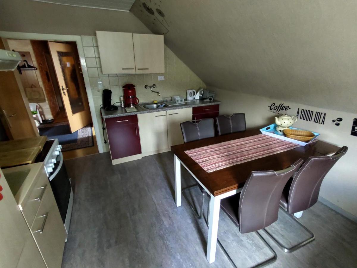 Die Ferienwohnung Lindenhof ツェル・アン・デル・モーゼル エクステリア 写真